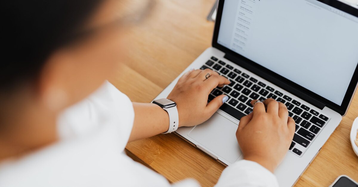 Kurumsal E-Postayı Gmail Üzerinden Kullanma: Kurulum ve Sınırları