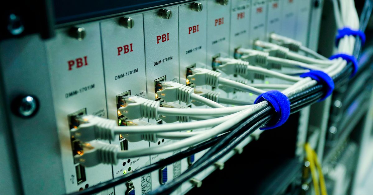 Paylaşımlı Hosting mi VDS mi? Ne Zaman Geçmelisiniz?