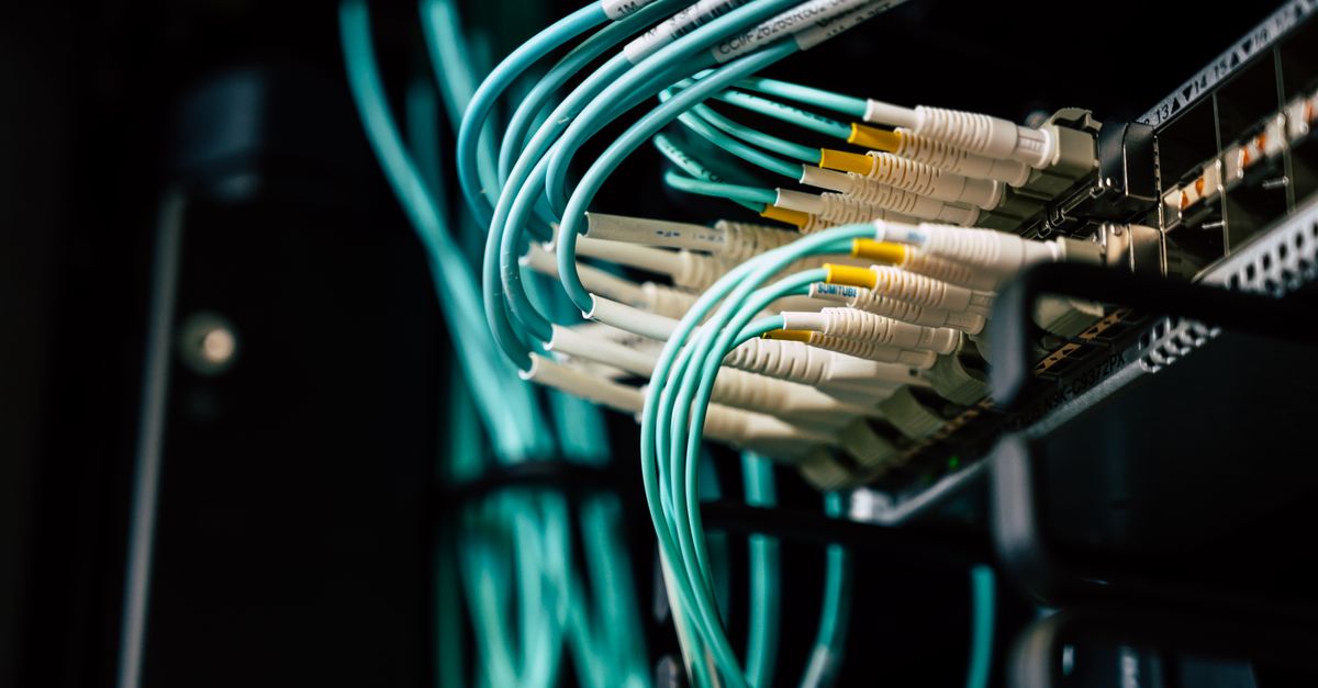 VDS Nedir? VDS, VPS ve Sanal Sunucu Farkı + Satın Alma Rehberi